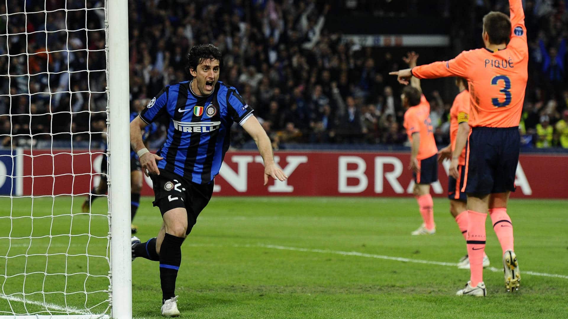 Inter faz boa partida e vence Barcelona de virada