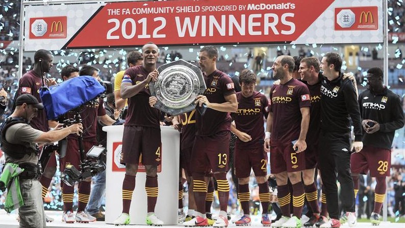 Man City tritura Chelsea e fatura Community Shield