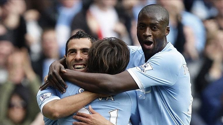 Yaya Tour&eacute;: &ldquo;Tevez errou, mas quer mostrar que se entregar&aacute; pelo City&rdquo;