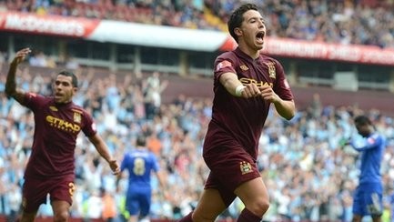 Procura-se motorista: Nasri é proibido de dirigir por 6 meses