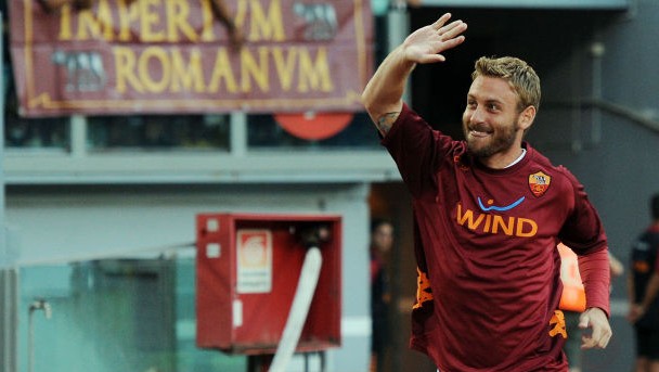 Mourinho pode ser o fator para que De Rossi v&aacute; ao Chelsea