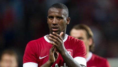 Douglas, do Twente, &eacute; chamado para a sele&ccedil;&atilde;o holandesa