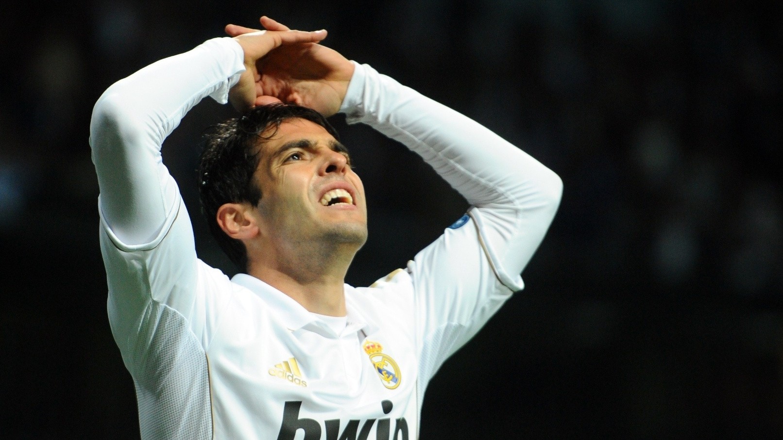 Presidente do Galatasaray admite interesse em Kaká