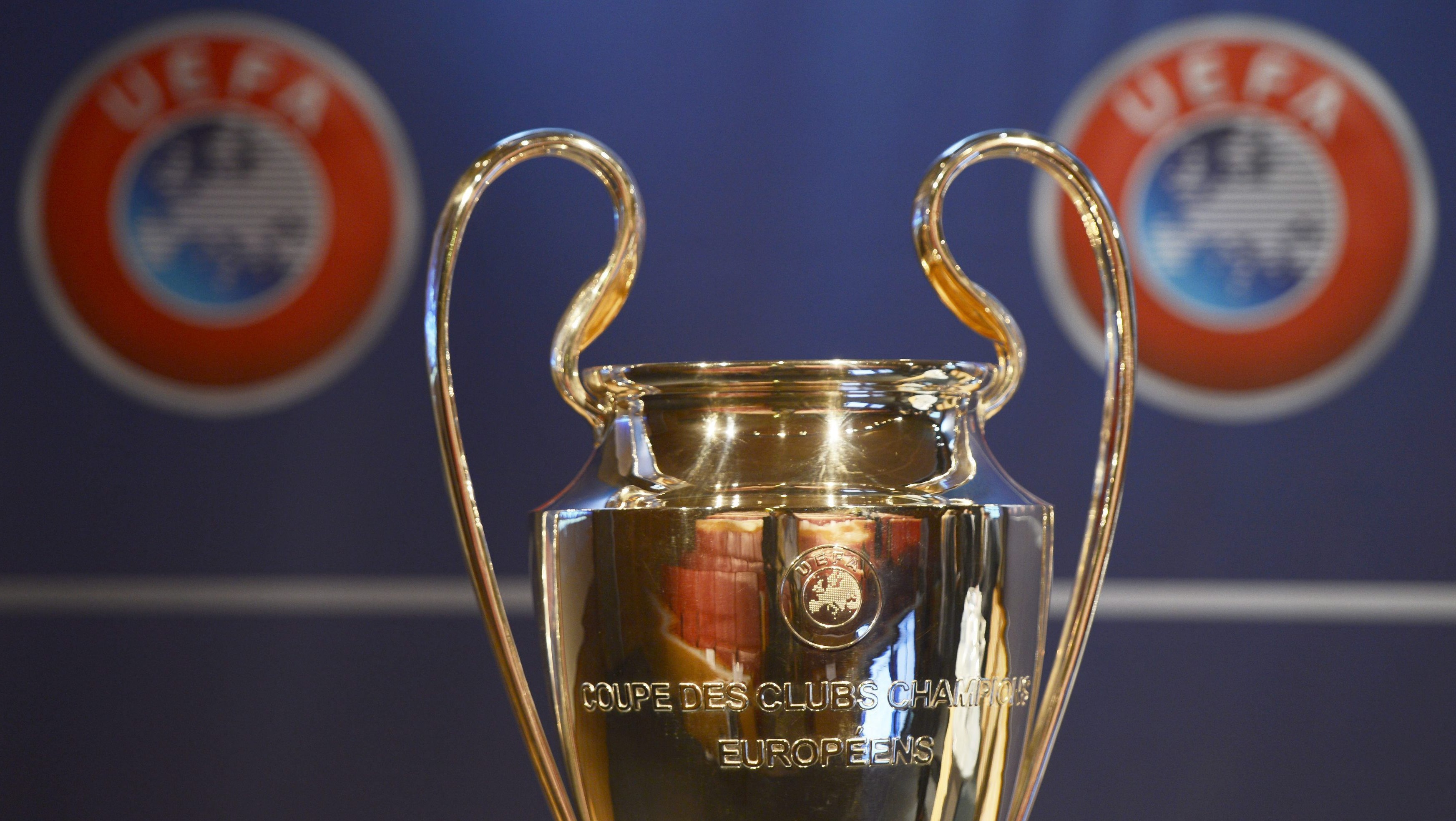 Málaga e Panathinaikos fazem duelo da crise na LC