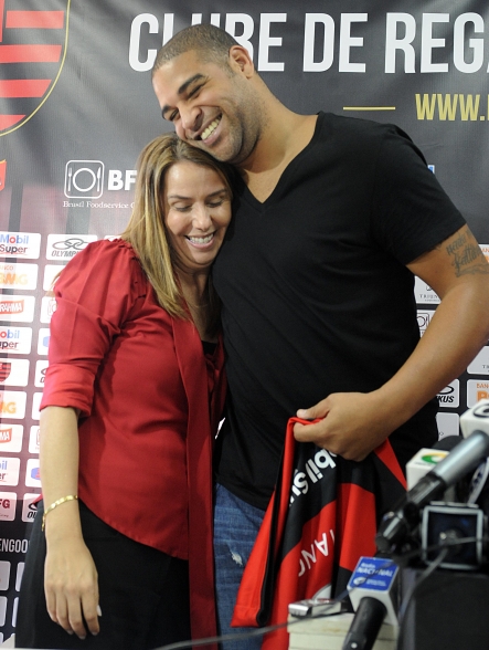 Patricia Amorim e Adriano: &eacute; verdade, a atual administra&ccedil;&atilde;o do Flamengo pegou uma heran&ccedil;a complicada... 