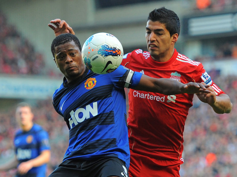 &ldquo;Su&aacute;rez precisa deixar a pol&ecirc;mica com Evra para tr&aacute;s&rdquo;, diz Rodgers