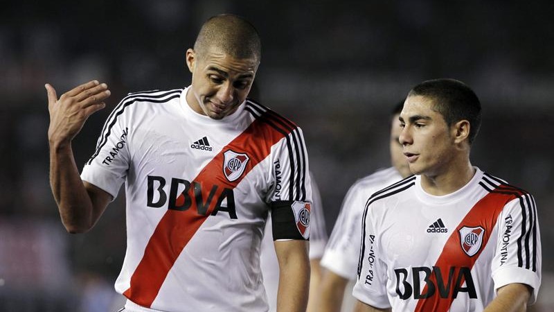 Trezeguet: &ldquo;Minha inten&ccedil;&atilde;o &eacute; continuar no River Plate&rdquo;
