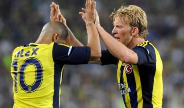 Kuyt comanda classifica&ccedil;&atilde;o do Fenerbah&ccedil;e aos playoffs da LC
