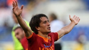 Bojan confirma que se apresentará ao Milan na quarta