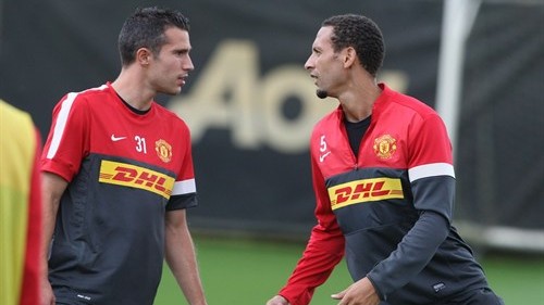 Ferdinand: &ldquo;A contrata&ccedil;&atilde;o de Van Persie &eacute; fant&aacute;stica&rdquo;