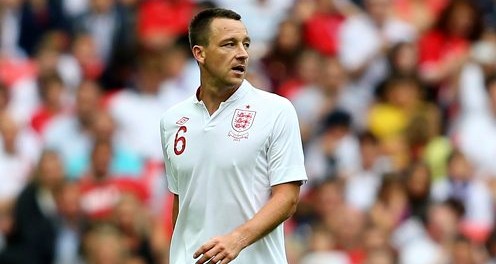 Terry se aposenta da sele&ccedil;&atilde;o: &ldquo;A situa&ccedil;&atilde;o &eacute; insustent&aacute;vel&rdquo;