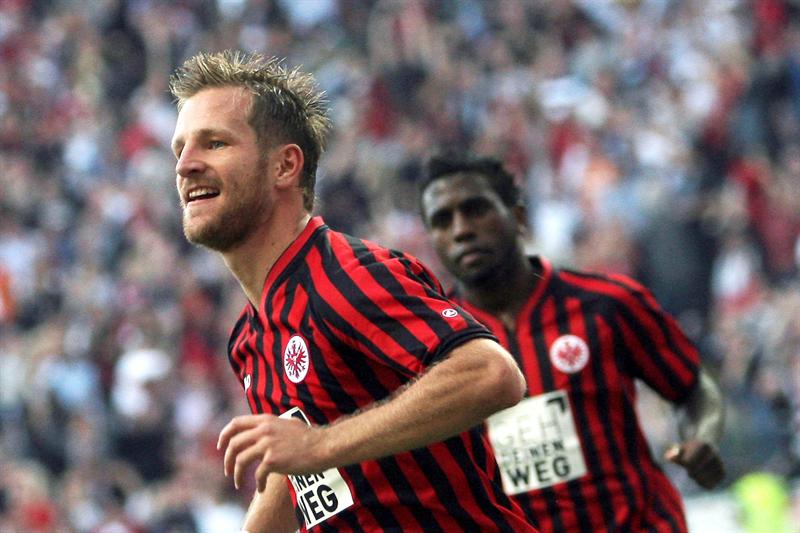 van der Vaart reestreia, mas Hamburg sofre derrota
