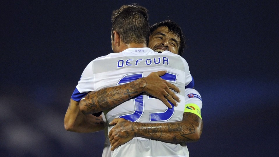 Porto imp&otilde;e dom&iacute;nio territorial para vencer Dinamo Zagreb