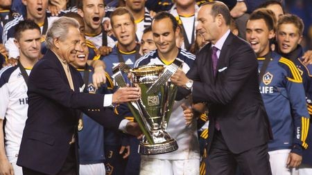 Vendendo a gal&aacute;xia