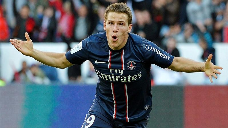 No sufoco, PSG vence e agora &eacute; vice-l&iacute;der