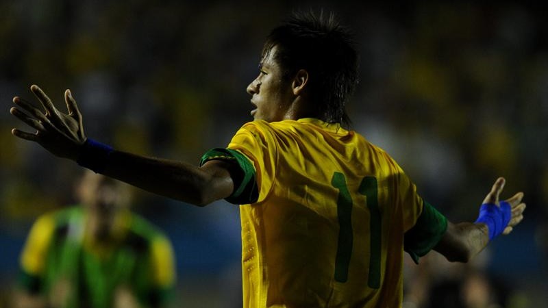 Mano e Neymar esperam Argentina mais aberta na volta