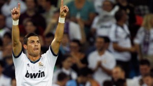 Após hat-trick, CR7 provoca o Barcelona