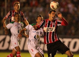 São Paulo só empata e Grêmio traz vitória do Equador