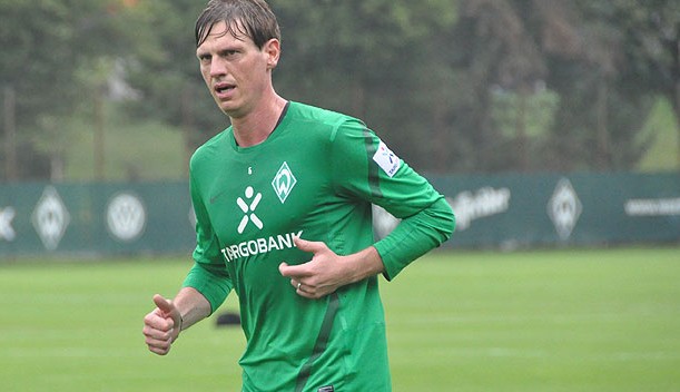 Aos 32 anos, Borowski anuncia aposentadoria