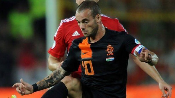 Sneijder: “A Holanda teve espírito de equipe contra a Hungria”