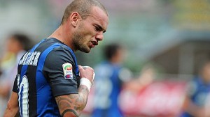 Lesão de Sneijder preocupa Inter e meia pode perder dérbi