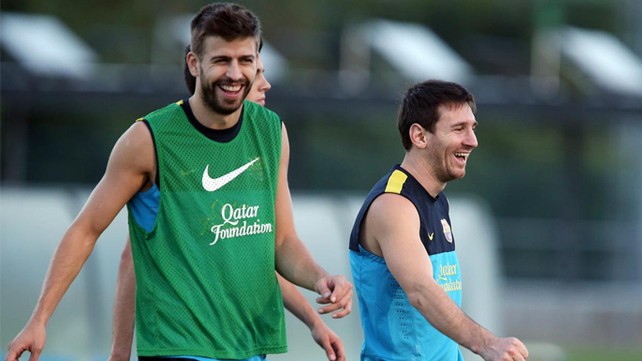 Piqué volta aos treinos e pode ser novidade para o clássico
