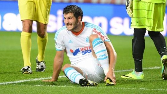 Gignac fratura o pé e desfalca Marseille por seis semanas
