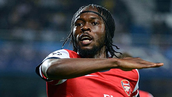 Vivos! Arsenal desbanca o Swansea e ronda o Top Four