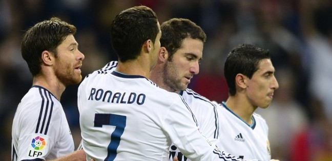 Higua&iacute;n e C.Ronaldo garantem triunfo do Real Madrid
