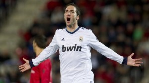 Higuaín ofusca C.Ronaldo na goleada do Real Madrid