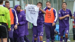 Com gol de Luca Toni, Fiorentina vence Lazio