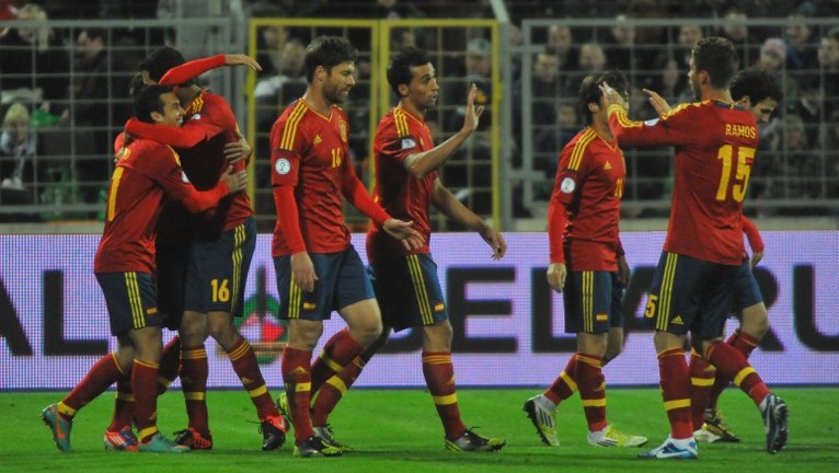 Brincadeira de crian&ccedil;a: Espanha faz quatro em Belarus