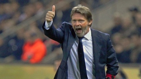 Sporting anuncia Franky Vercauteren como novo treinador