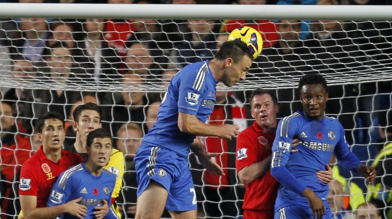 Ben&iacute;tez: &ldquo;Terry deve voltar apenas para o Mundial&rdquo;