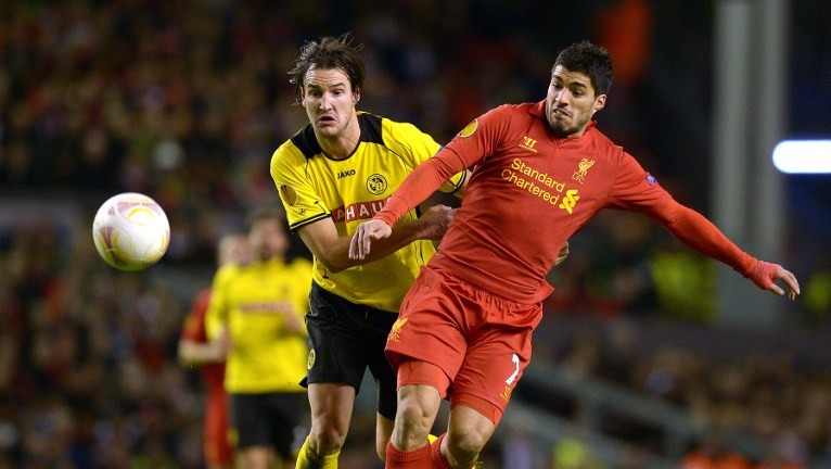 Liverpool cede empate no fim e deixa classificação escapar