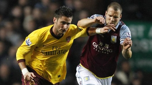 De volta ao t&eacute;dio: Arsenal fica no zero contra Aston Villa