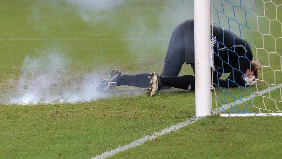 Zenit &eacute; punido com derrota ap&oacute;s incidente com goleiro do Dynamo
