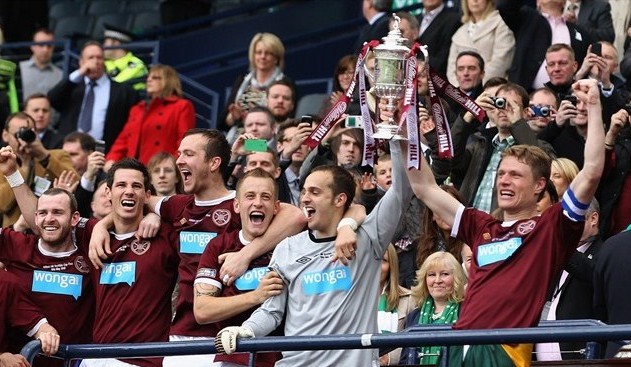 Epidemia: Hearts convoca torcida para evitar fal&ecirc;ncia