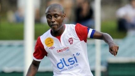 André Luiz diz querer voltar, mas nega ter proposta do Vasco