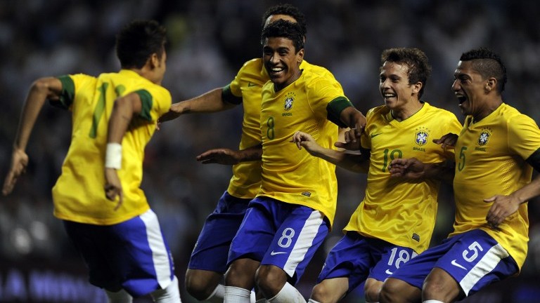 Nem super, nem cl&aacute;ssico, e deu Brasil nos p&ecirc;naltis