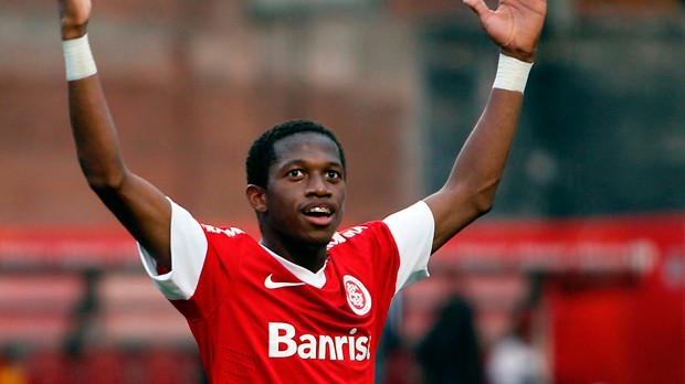 Ronaldinho? Fred, do Inter, &eacute; a aposta de Assis para 2014