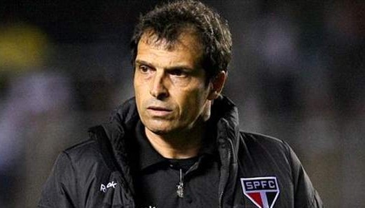 Cotado na CBF, auxiliar do S&atilde;o Paulo admite reuni&atilde;o