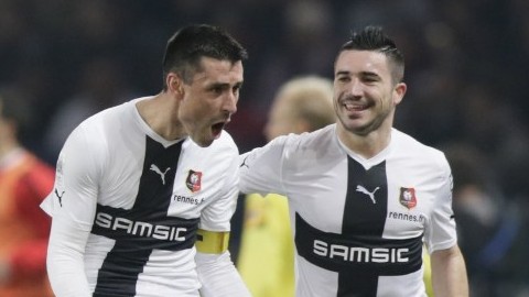 Vexame: com 2 a mais, PSG perde para o Rennes