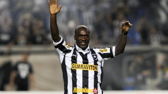 Ronaldo pode ajudar Botafogo com imagem de Seedorf
