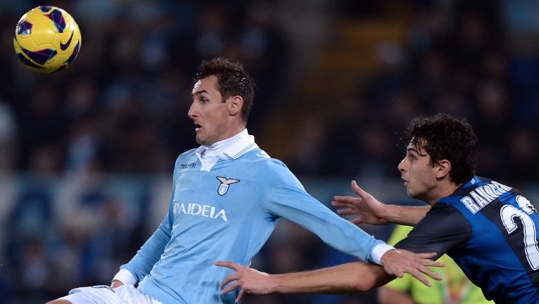 Bobeou, ele guarda! Klose resolve e Lazio supera Inter