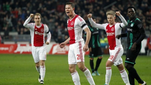 Ajax vence e se aproxima dos líderes na Eredivisie
