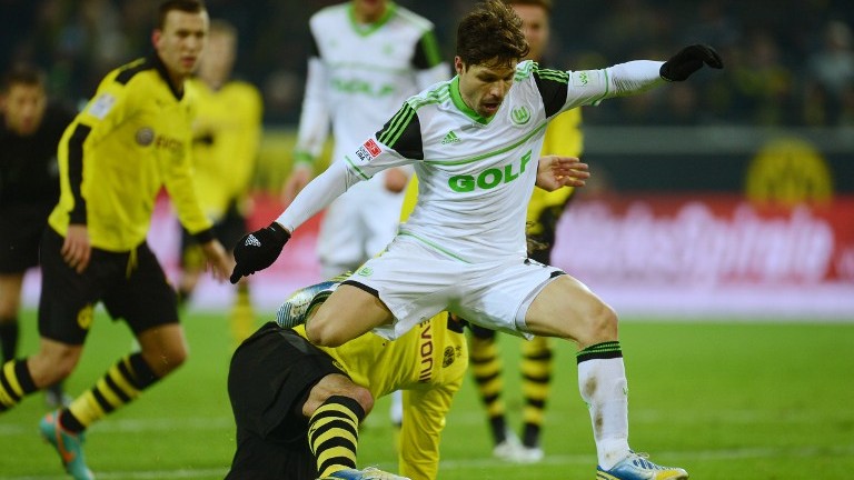 Dono da festa: Diego acaba com o Dortmund fora de casa