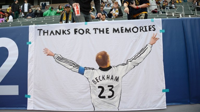 Adeus com t&iacute;tulo: Galaxy &eacute; bi na despedida de Beckham