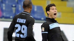 Gol de Hernanes leva Lazio à vice-liderança da Serie A