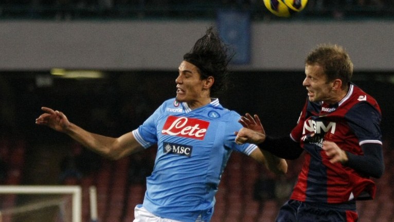 Travou! Napoli toma virada da virada e perde do Bologna